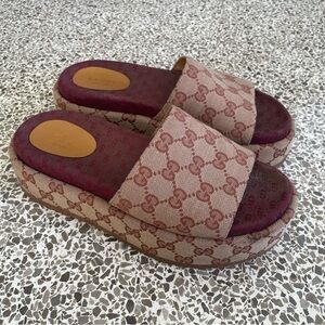 Gucci Angelina GG Beige Denim Platform Slide Sandals